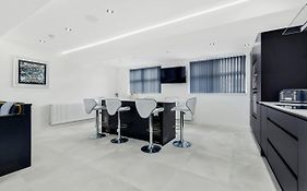 Wellington Suites By Sasco Apartments